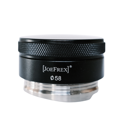 Espresso Leveler zur gleichmäßigen Verteilung des Kaffeemehls im Siebträger für konstante Extraktion.