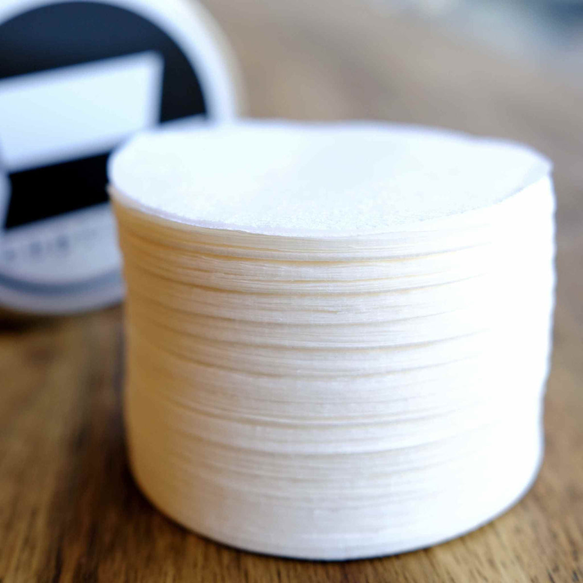 Runde cuptimo Filterpapierscheiben von roestkaffee für die Vakuum-Brühmethode des cuptimo Kaffeebrühers.